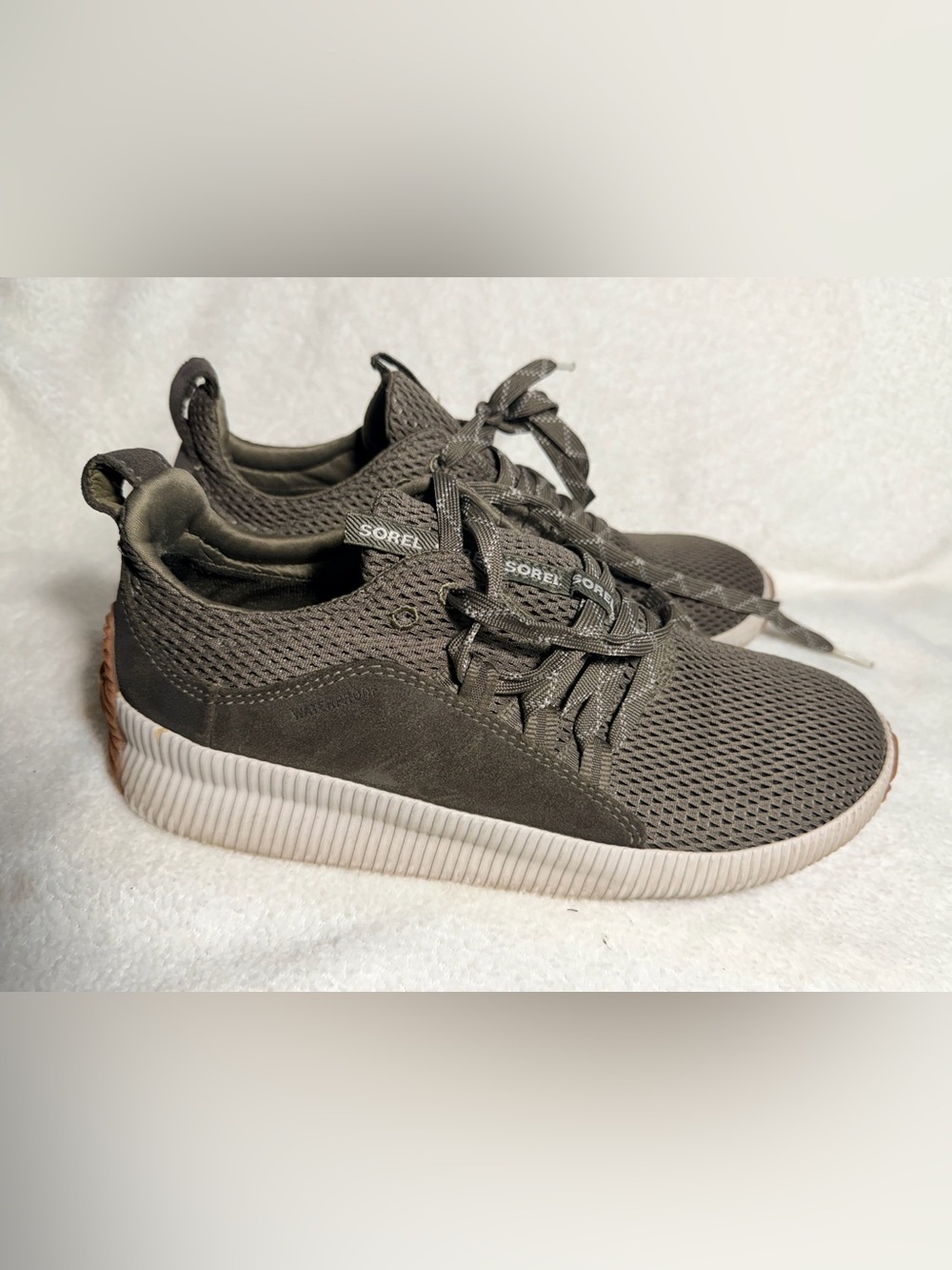 Sorel Out 'N About Plus Sage Green Waterproof Sneakers - Women's Size 8.5 - Picture 3 of 7